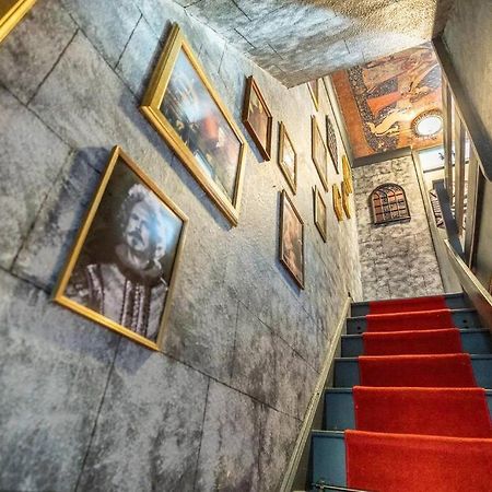 Hogwarts Hideaway Themed Property Watford  Dış mekan fotoğraf